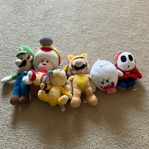 Lot of Super Mario Stuffed Animals Racoon Luigi, Luigi, Toad, Shy Guy, Lemi, Boo